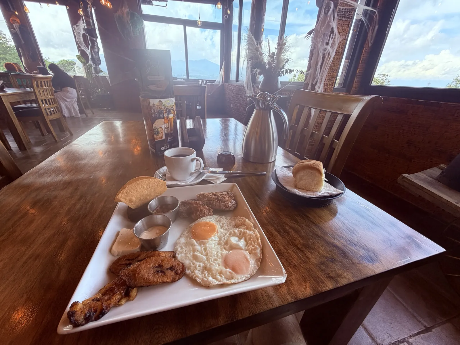 The Tecpaneco breakfast, Q109.